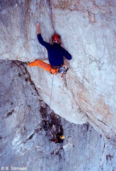 Marko Lukic drilling ground-up and falling down on Last Minute.