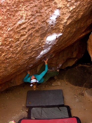 Jody Hansen on Chablanke (V11), (AKA th Jody Hansen on Chablanke (V11), (AKA the sit down start to Sign of the Cross) at Hueco Tanks. Photo by Patrick Cassiday.