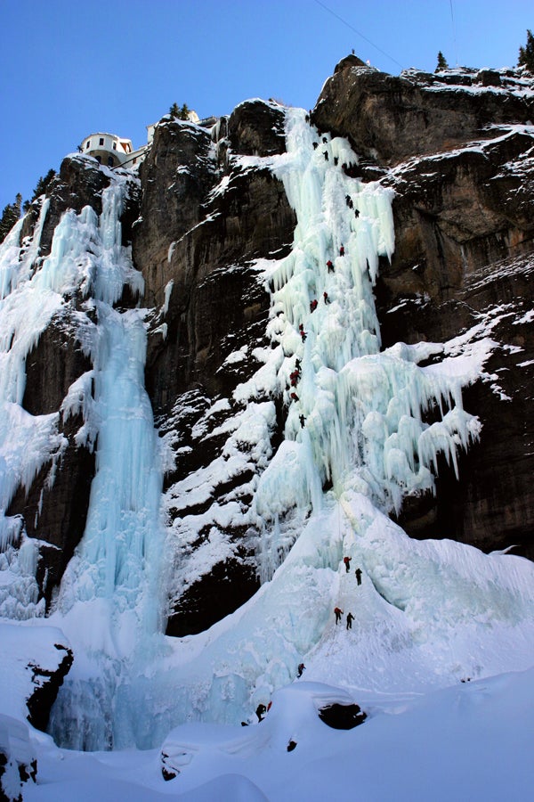 The First Adaptive Athletes Have Conquered Bridal Veil Falls Climbing