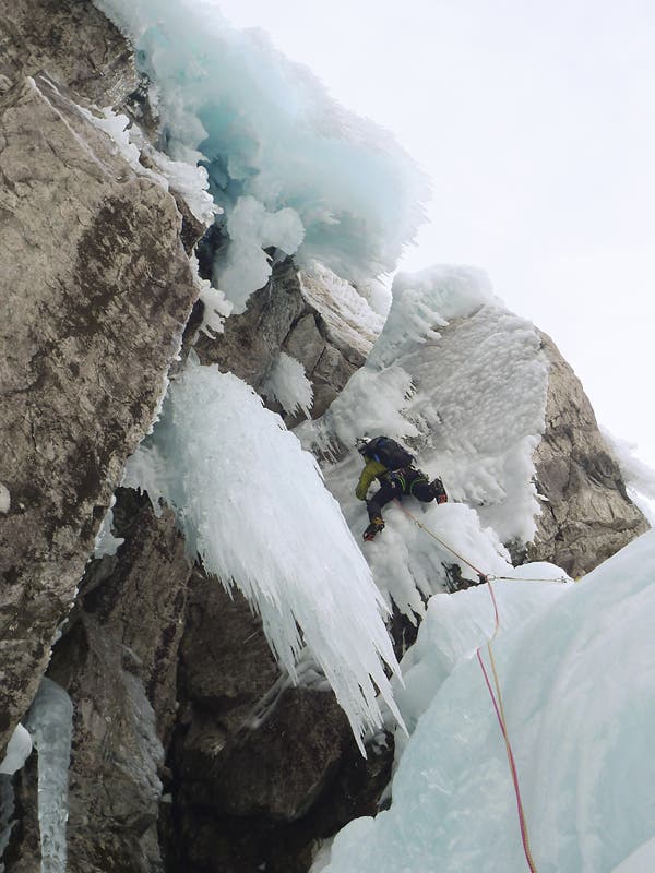 Superb climbing on Pin-up (600m, WI6) at Kjerag, Norway. Photo courtesy of Bjorn-Eivind Artun.