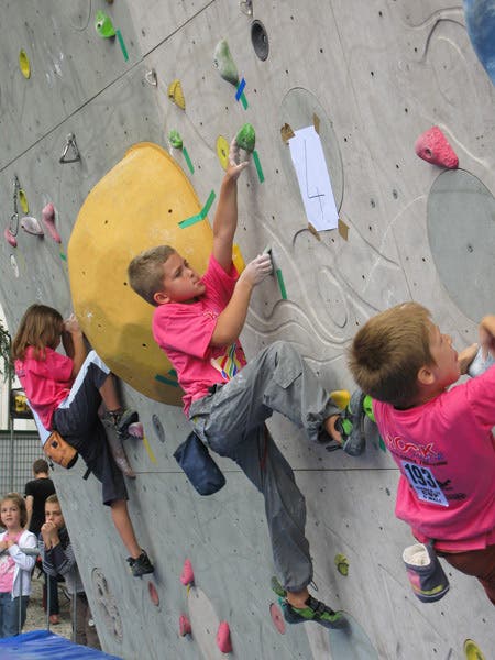 rock-junior-09-12037_18841 None