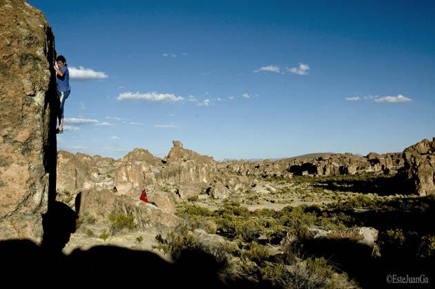 Horizonte-de-rocas-en-Boliv_19511 None