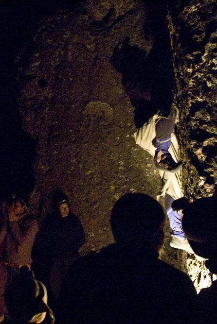 Provando-el-bloque-de-noche_19541 None