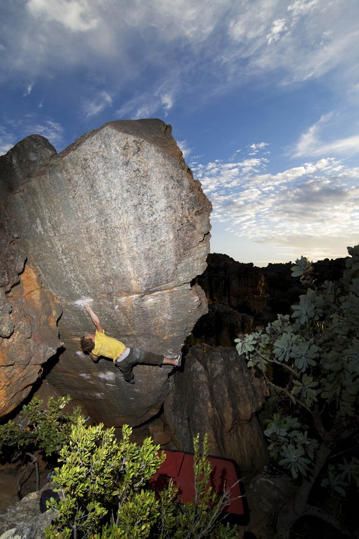 Moosburger on Fred Nicole’s Moois Moosburger on Fred Nicole’s Mooiste Maise (V14). Photo by Zlu Haller / www.chalkjunkie.at