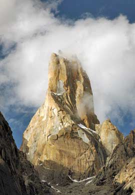Trango (“Nameless”) Tower i Trango (“Nameless”) Tower in the Baltoro region of Pakistan. Eternal Flame climbs near the sun-shadow line on the right side of the south…