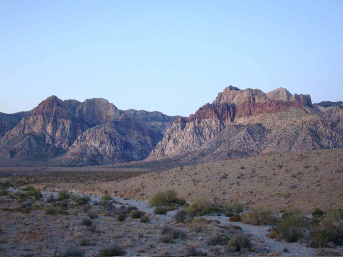 red-rocks-skyline_23134 None