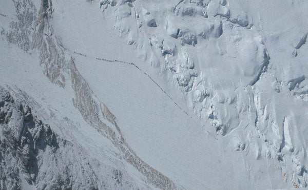Difficult Everest Season Nears Close