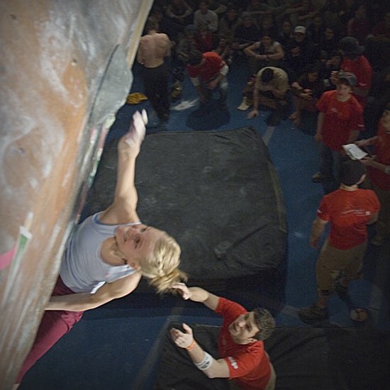 ABS176RL_364.jpg Emily Harrington at the crux of women’s problem #4. © Photo by Randall Levensaler - www.levensaler.com