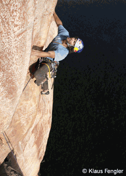 AcopanTepui-Venezuela_2348.gif A German-Venezuelan team established a 20-pitch free route up the North Pillar of Acopan Tepui in Venezuela in December. After an approach by folding…