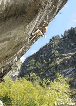 Austrtia-Zillertal-06_2364.gif Rob Pizem sport climbing in Austria, September, 2006.