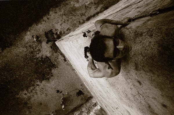 Georg Lenz on TECHNIKS, 5.11a © Traveler Taj Terpening - www.travelerphotography.com