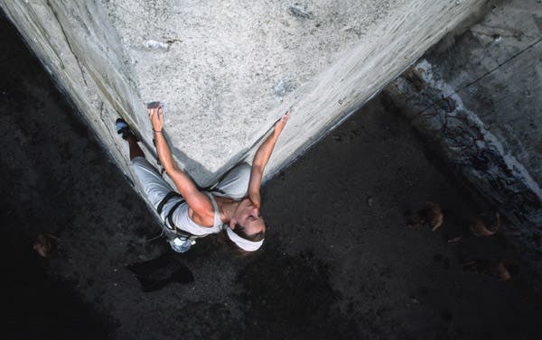 Berlin-bkr038_1110.jpg Sarah Burmester on TECHNIKS, 5.11a © Traveler Taj Terpening - www.travelerphotography.com