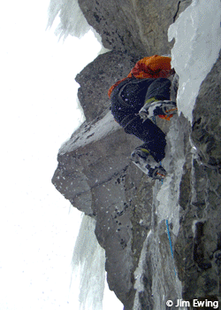 HotFlashes-NewHapshire108_2439.gif HOT FLASHES NEWS FROM NEW HAMPSHIRE — At Crawford Notch, Eric McCallister completed the first lead of Dial M for Murder (WI4+ M8) on Mt. Willard. Dan…