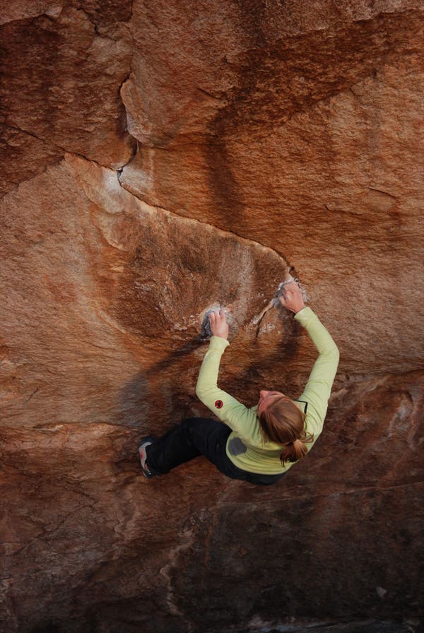 Hueco-EMoosburger-Pic_6_10936.jpg Katharina Saurwein sending a classic V9 on East Mountain \