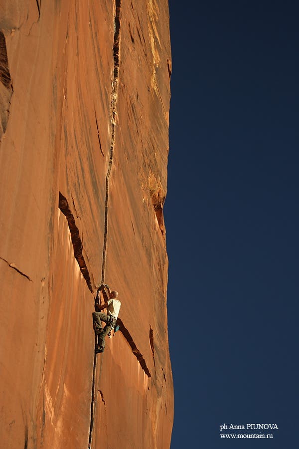 IMG_3552_4991.jpg None