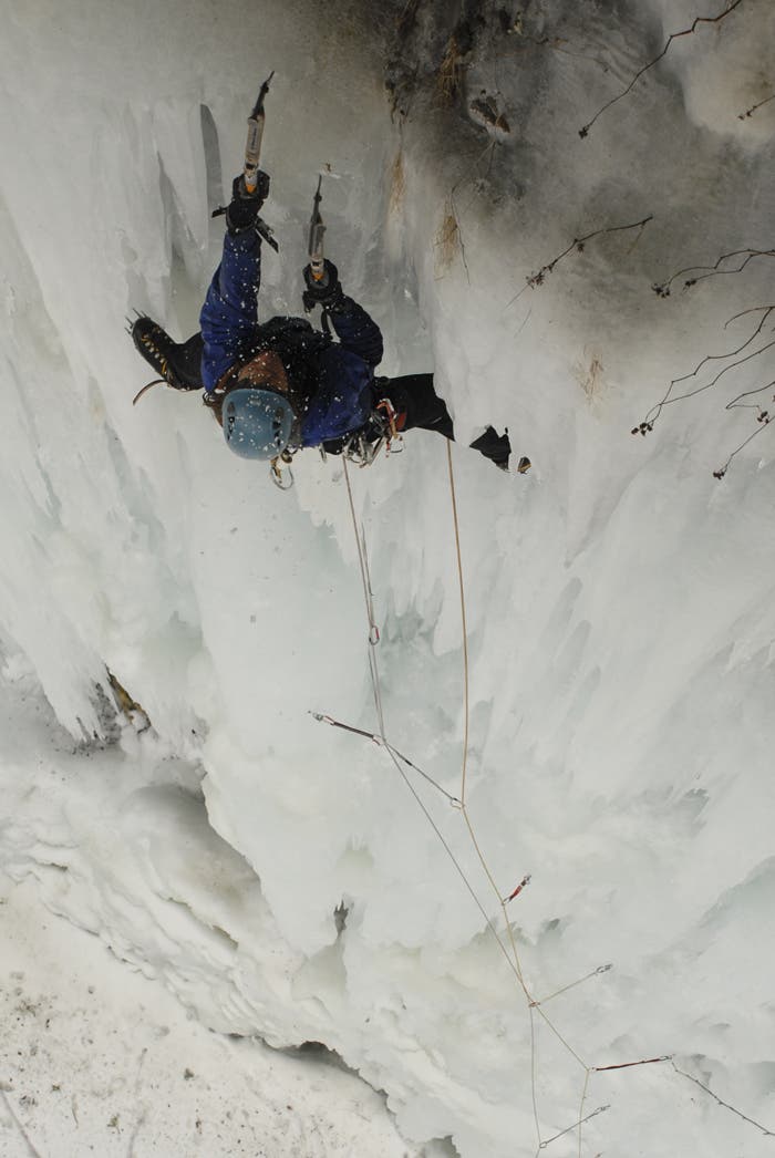 Chad Heddleston, Salmon River Gorge, NY, A Fish Called Wanda, WI 5 M7. Photo by Jesse Von Fange  vonfang.blogspot.com