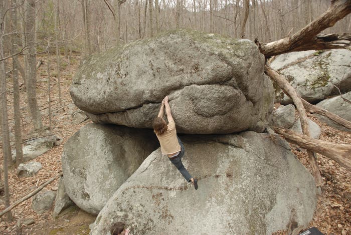 Jesse_Von_Fange08-014_5080.jpg Chad Heddleston, Old Rag Mountain, VA, Crocodile Smile, V4, FA. Photo by Jesse Von Fange vonfang.blogspot.com