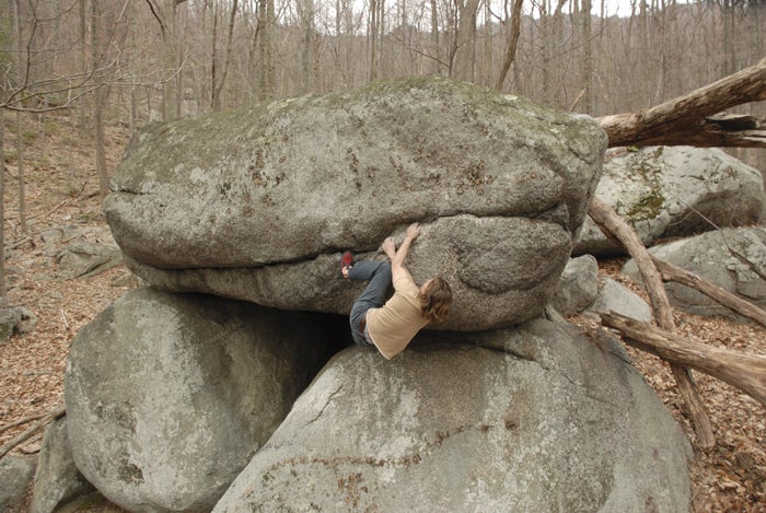 Jesse_Von_Fange08-015_5081.jpg Chad Heddleston, Old Rag Mountain, VA, Crocodile Smile, V4, FA. Photo by Jesse Von Fange — vonfang.blogspot.com