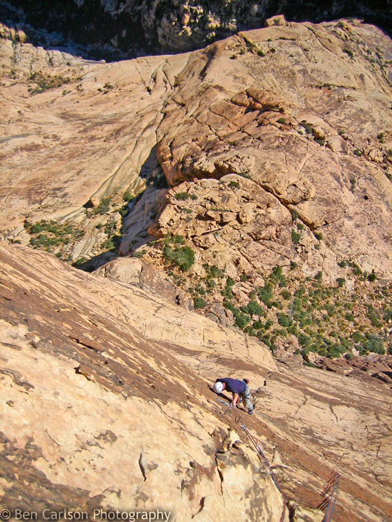 Lev29-c_1094.jpg Matt Rees feeling major exposure from pitch 9 on Levitation 29 V5.11c, Red Rocks, NV. © Photo by Ben Carlson