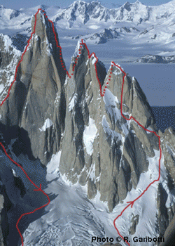 Patagonia-Torre-Traverse08_2500.gif HOT FLASHES NEWS FROM PATAGONA - Rolando Garibotti and Colin Haley have completed the much-discussed—and occasionally attempted—Torre Traverse: the…