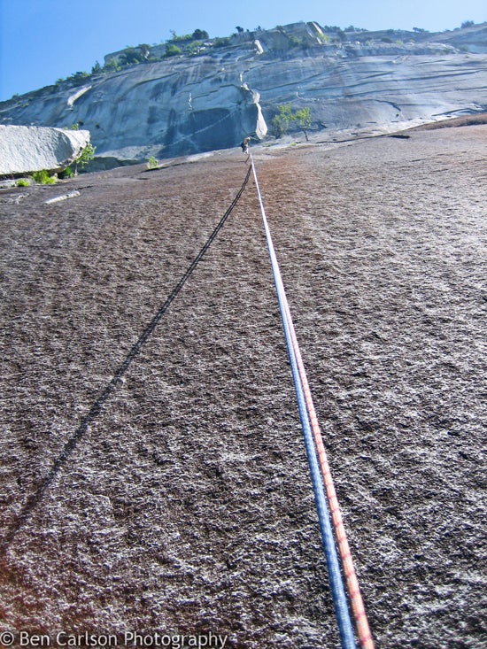 Pillar-Rap-c_1099.jpg Rappelling off the Grand Wall before the sun gets too hot. Squamish, BC. © Photo by Ben Carlson