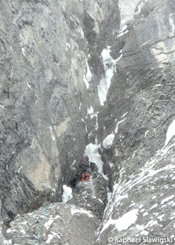 Slawinski-TwoHugeCanadians_2537.gif HOT FLASHES CLIMBING NEWS Two major Canadian Rockies walls have had significant ascents in winter conditions: one by a first winter ascent, and the…