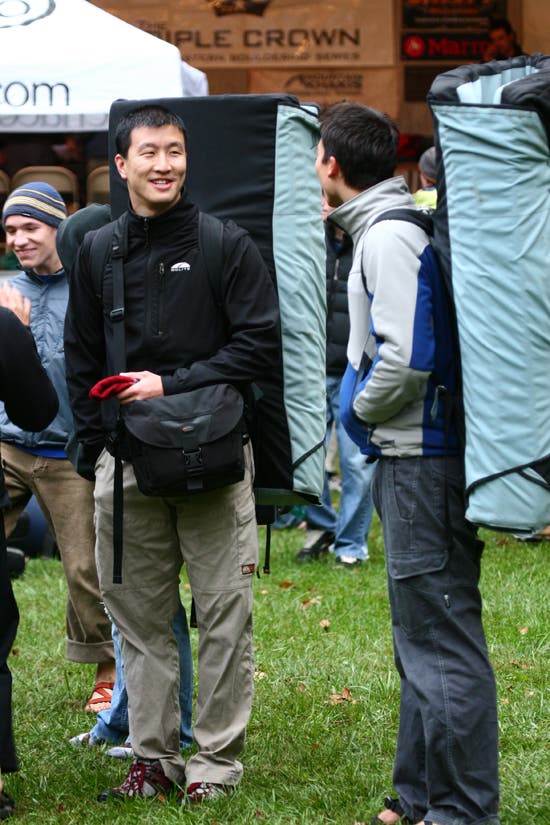  © Photos by Brian Burnham - www.cirquevideo.com