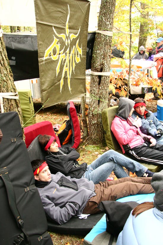  © Photos by Brian Burnham - www.cirquevideo.com