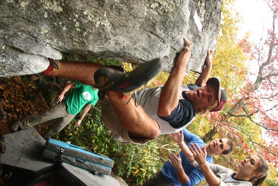 TC06-Houndears_0806_4574.jpg © Photos by Brian Burnham - www.cirquevideo.com