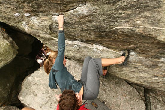 TC06-Houndears_0834_4583.jpg © Photos by Brian Burnham - www.cirquevideo.com