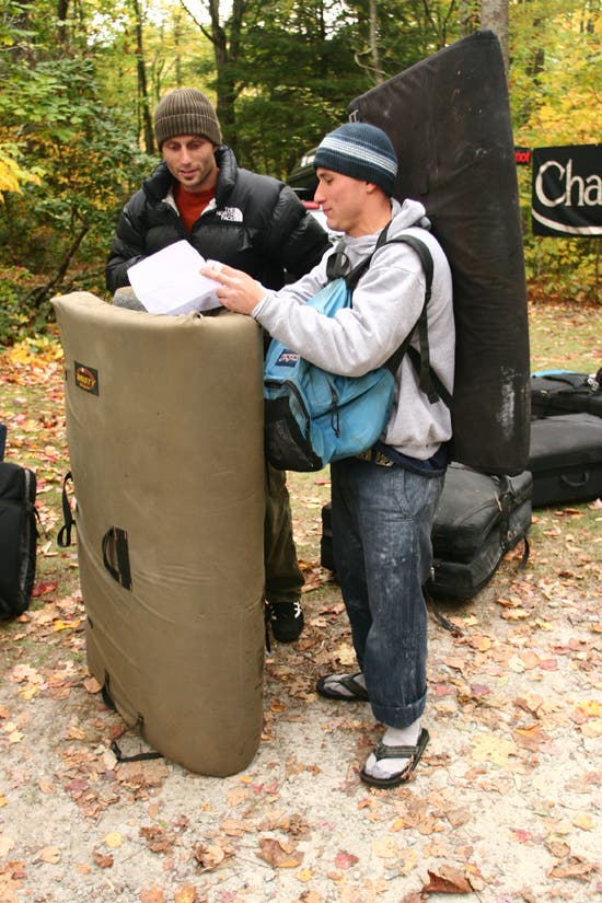  © Photos by Brian Burnham - www.cirquevideo.com