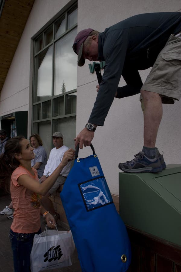  © Photo by Devaki Murch