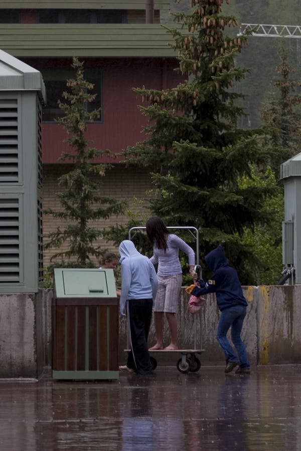  © Photo by Devaki Murch