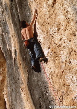 Usobiaga-Montsant-Spain07_2568.gif CLIMBING HOT FLASHES NEWS — Patxi Usobiaga has concluded perhaps the most impressive week in sport-climbing history by repeating La Novena Enmienda…