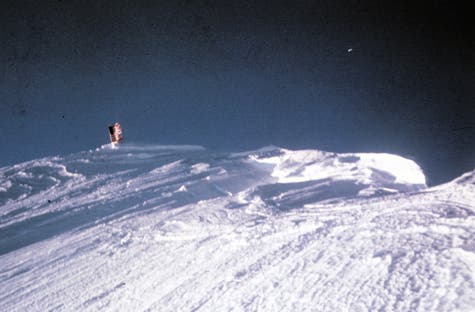 American-Flag-Mt-Everest-Summit-475 American-Flag-Mt-Everest-Summit-475