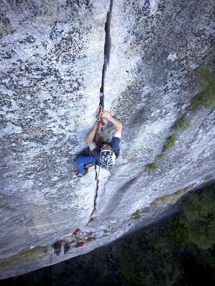 6a00d8341d07fd53ef0192ab9cba24970d-800wi Paraplegic Sean O'Neill leading Jamcrack in Yosemite Valley