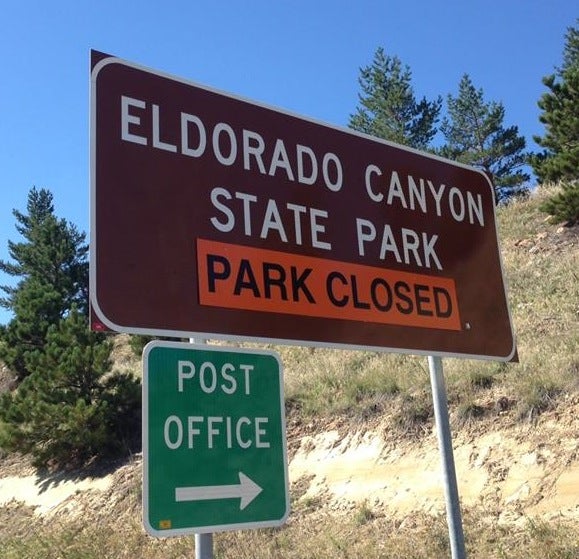 579083_685749508121462_1642567888_n