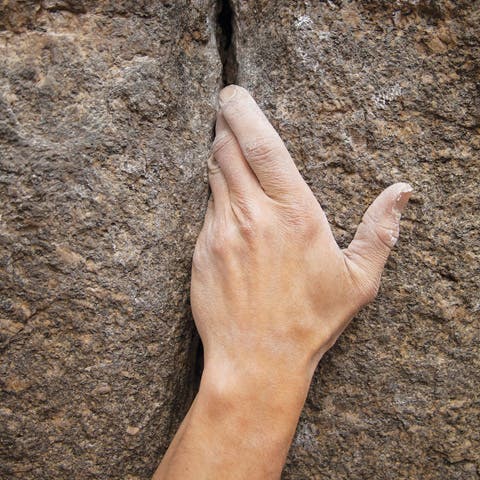 Nine Tips For Improving Your Crack Climbing - Climbing