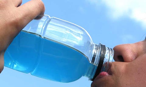 SportsDrink-480 Climbing Nutrition: When Should You Use a Sports Drink?