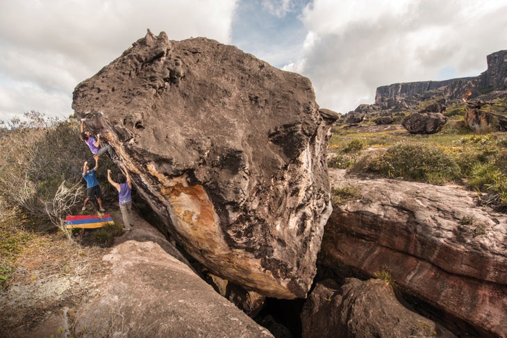 Niko_CB_Final-WEB.jpg Venezuela Bouldering Tepui