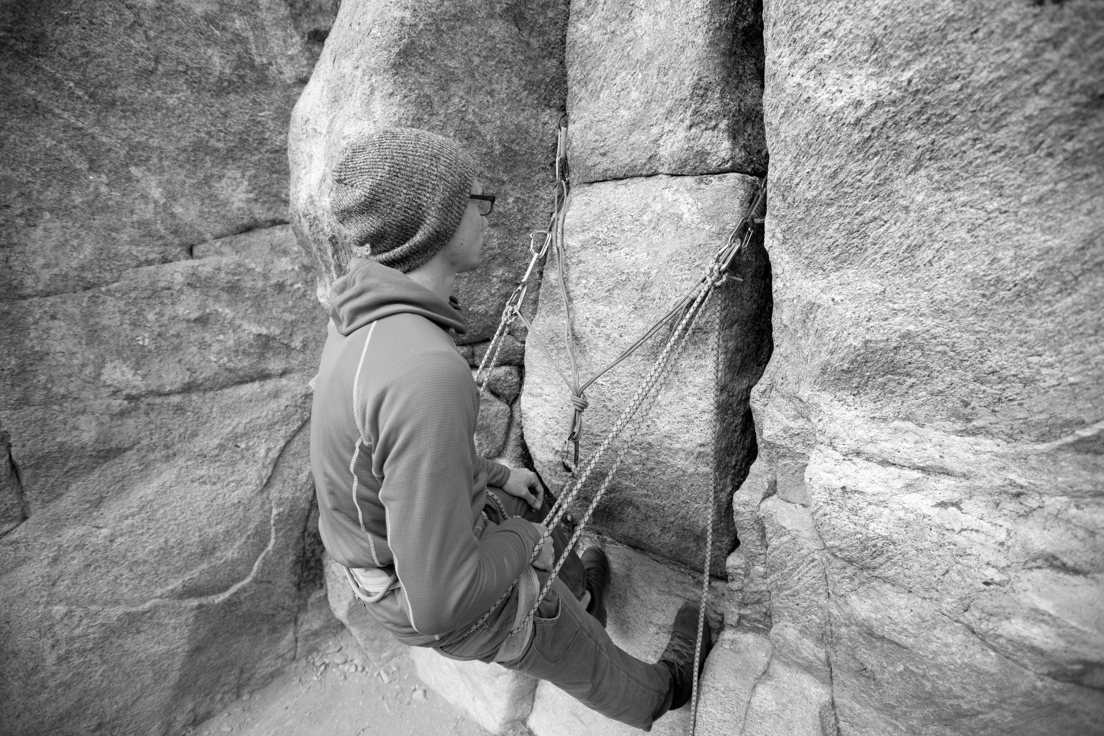 Comfortable Hanging Belay Rock climbing Skill