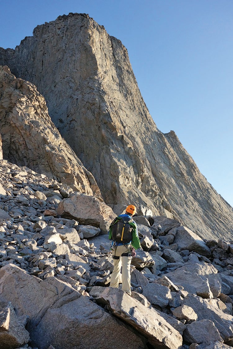 Hiking cloud clearance peak