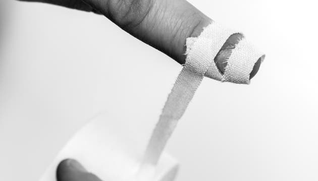 TAPE4.jpg Rock Climbing Finger Taping Skin Care