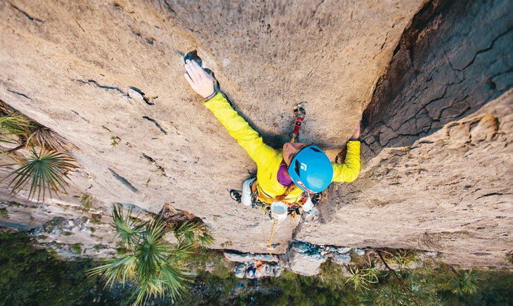 "El Potrero Chico Wolf Survive Rock climbing"