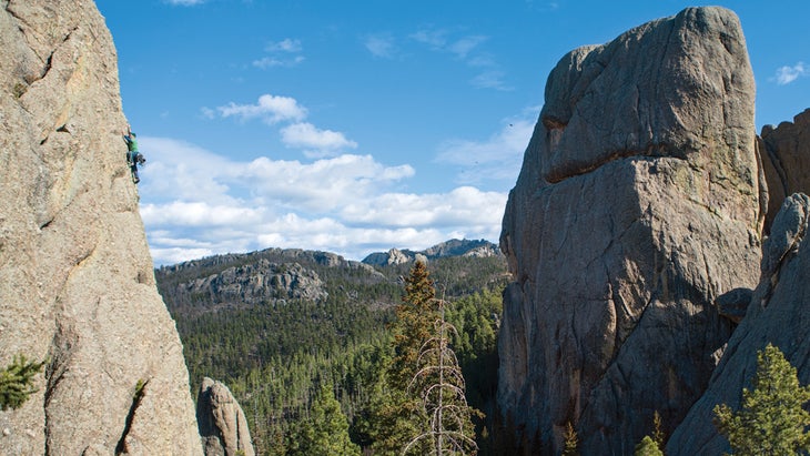 Training: Perfect Pull-Ups for Climbing Strength