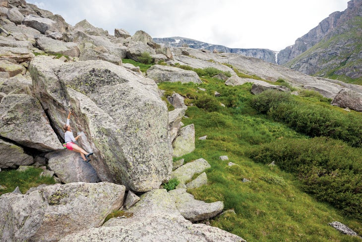 RJC__20110731_AreaDMountEvans_1219-jm.jpg Mount Evans Colorado Alpine Bouldering Rock Climbing