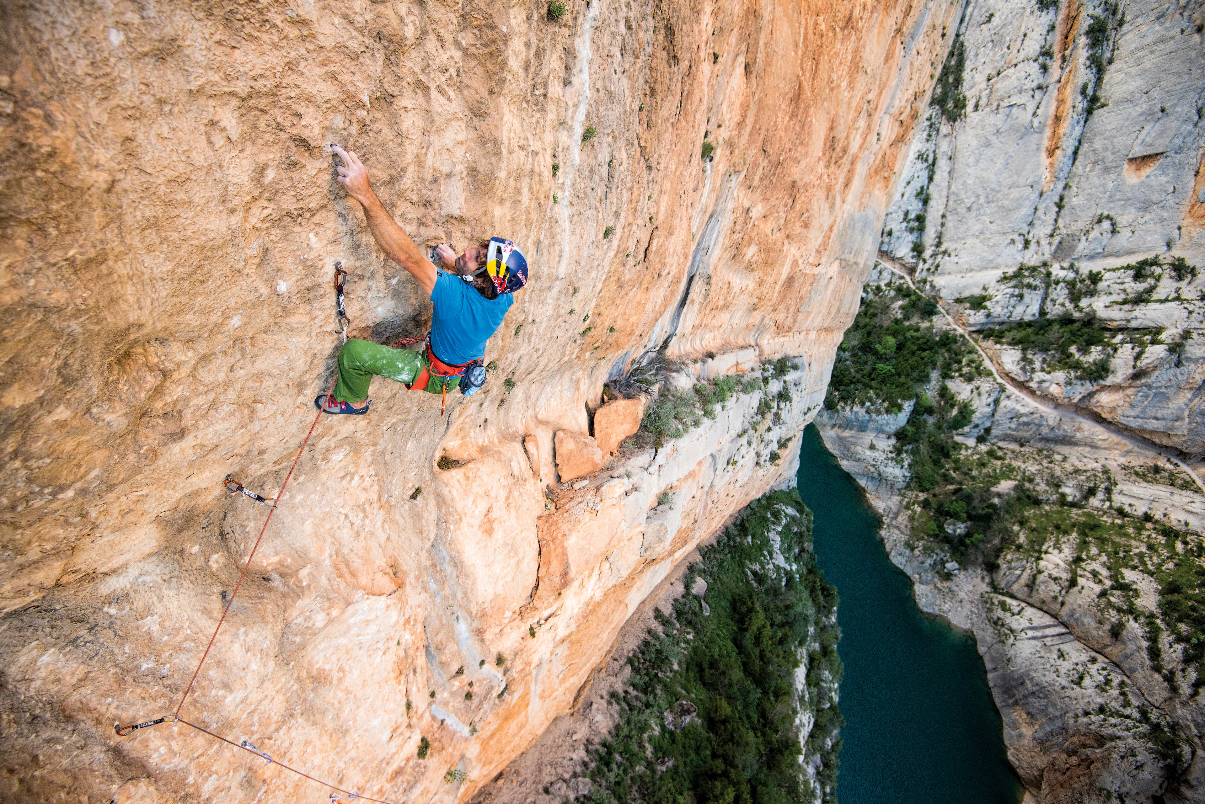 DSC_4285-e_gn-web.jpg Chris Sharma Mont Rebei project