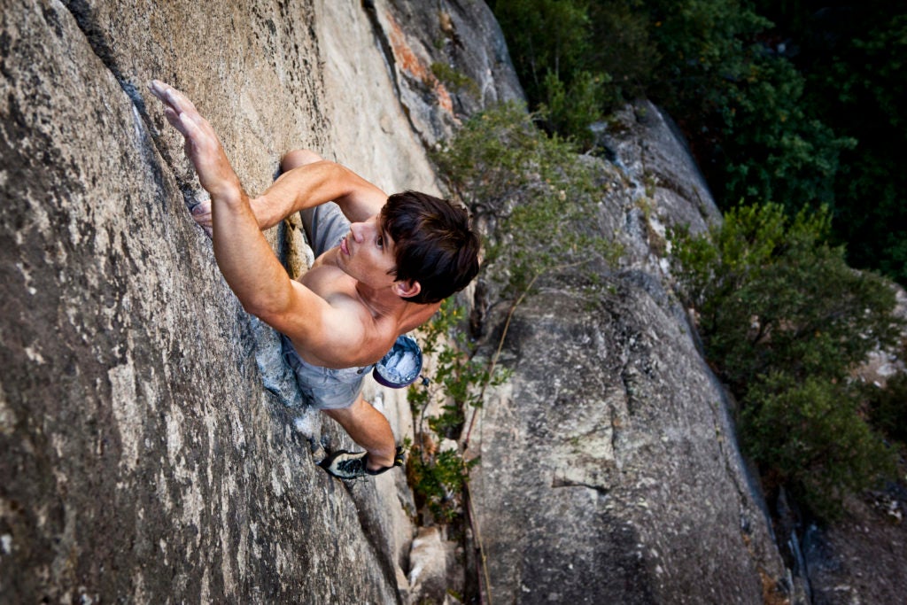 Alex honnold climbing sales shoes