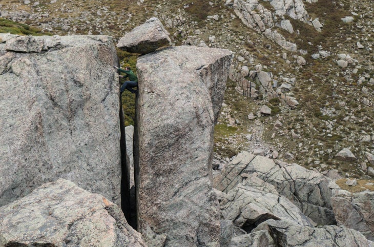 Awahnee Chimeney4 (1 of 1) James Lucas Lincoln Lake Colorado Bouldering Highball Rock Climbing