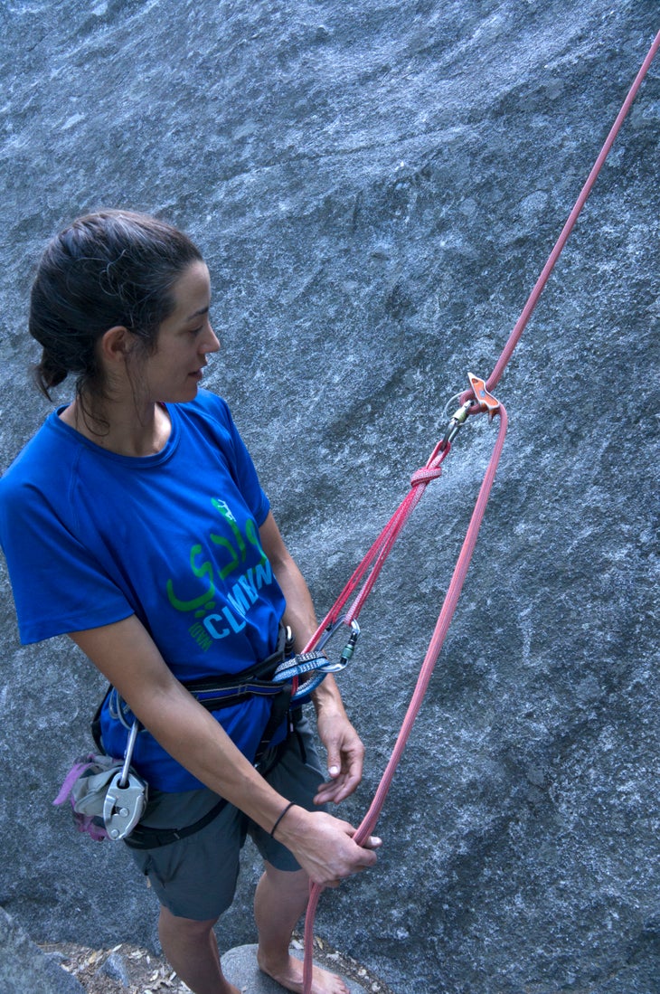 How To Lock Off a Figure Eight Rappelling Device